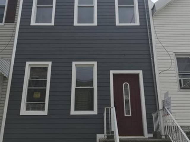 House for sale in Hudson, New Jersey