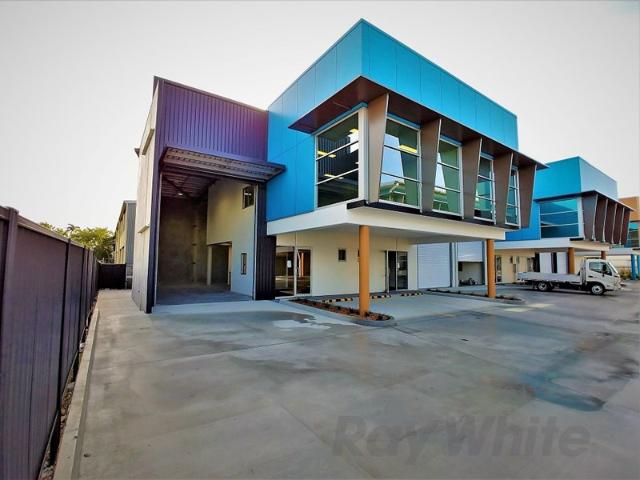 Warehouse for rent in Toombul, Queensland