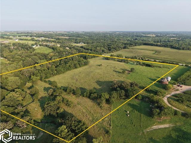 Farm for sale in Adel, Iowa