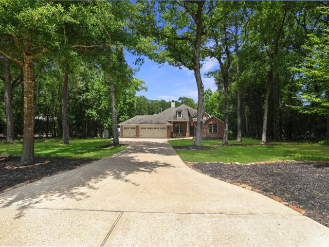 House for sale in Magnolia, Texas