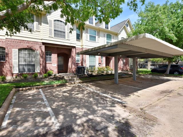 Townhouse for sale in Sugar Land, Texas