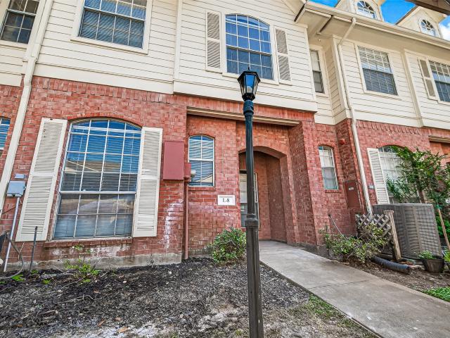 Townhouse for sale in Sugar Land, Texas