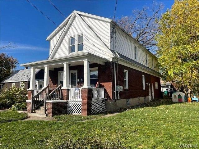 House for sale in Niagara, New York