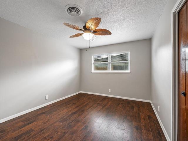 House for sale in Denison, Grayson County