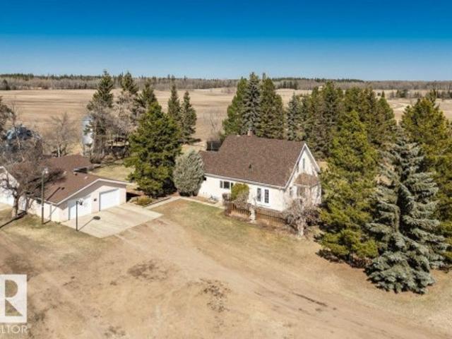 House for sale in Alberta