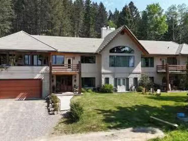 House for sale in Alberta