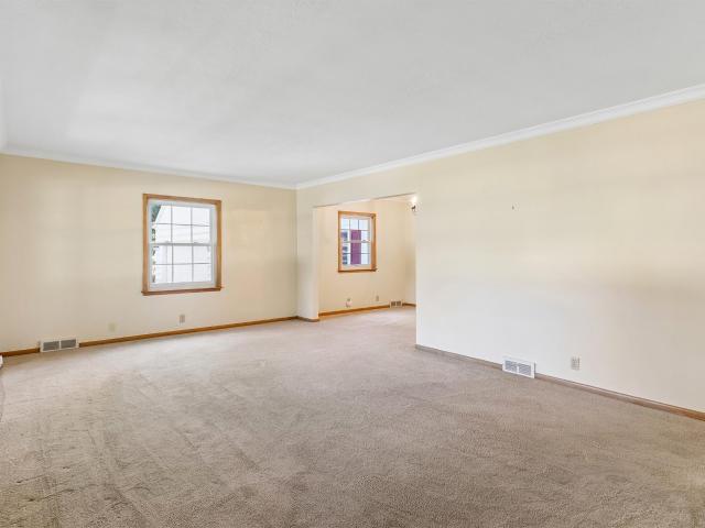 House for sale in Urbandale Heights, Des Moines