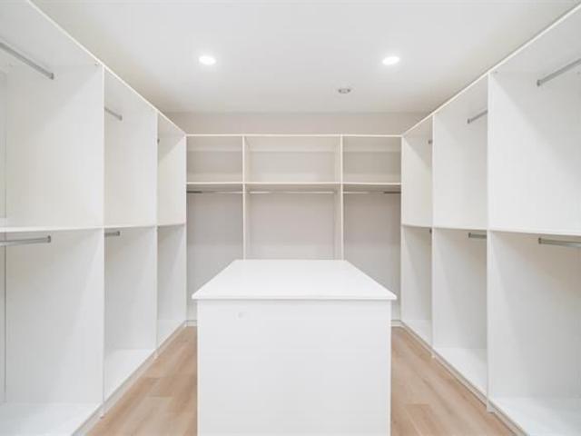 Apartment for rent in West Vancouver, Metro Vancouver Regional District