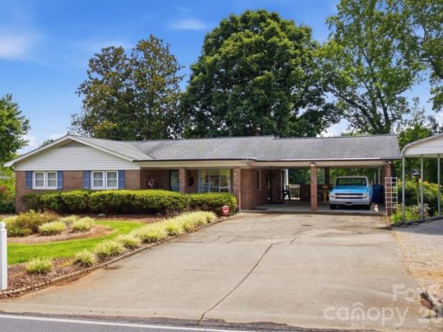 House for sale in Lenoir, North Carolina