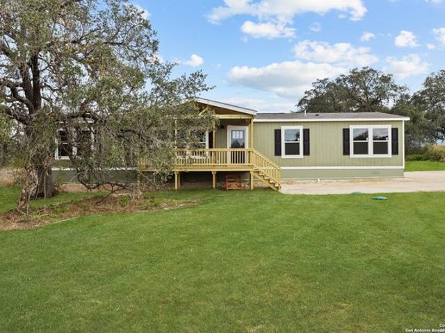 House for sale in Jourdanton, Texas