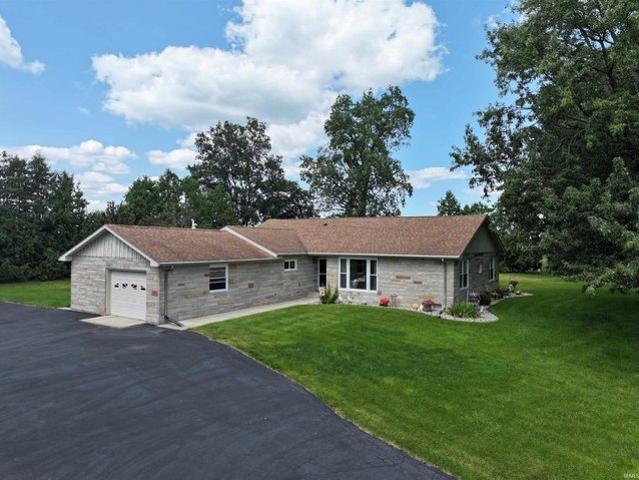 House for sale in Winamac, Indiana