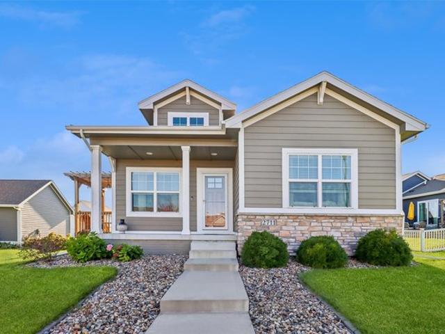 House for sale in Estates at Prairie Trail, Ankeny