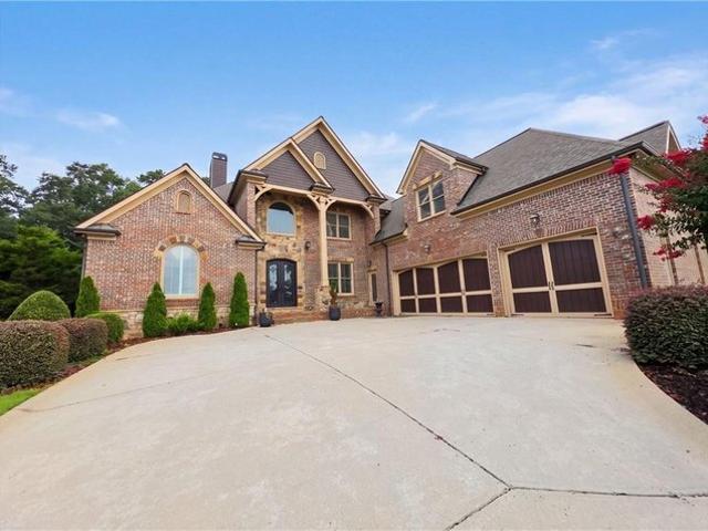 House for sale in Hoschton, Georgia