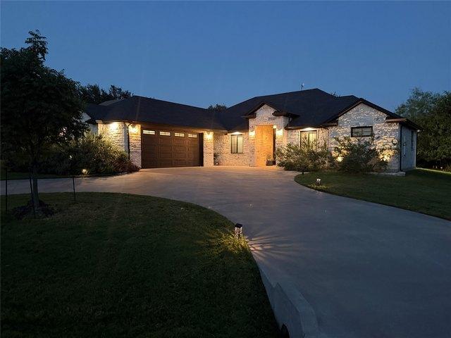 House for sale in Whitney, Texas