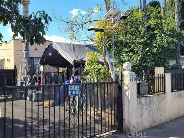 Townhouse for sale in Huntington Park, California