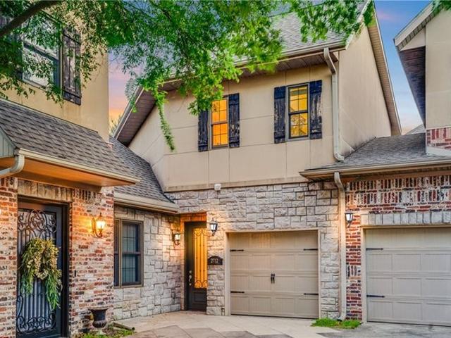 Condo for sale in Ark