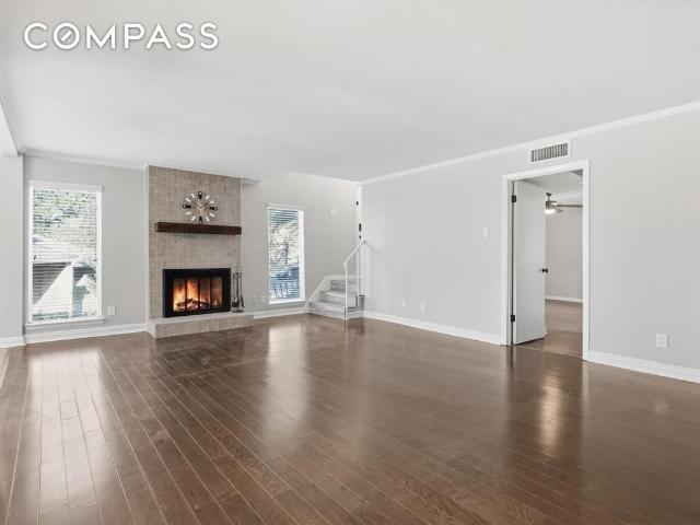 Townhouse for sale in Carrollton, Texas