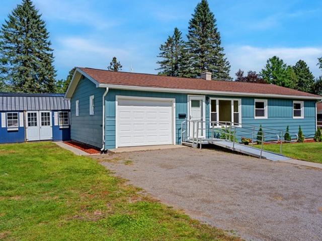 House for sale in Alpena, Alpena County