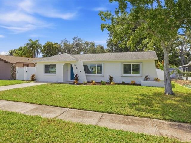 House for sale in Largo, Florida