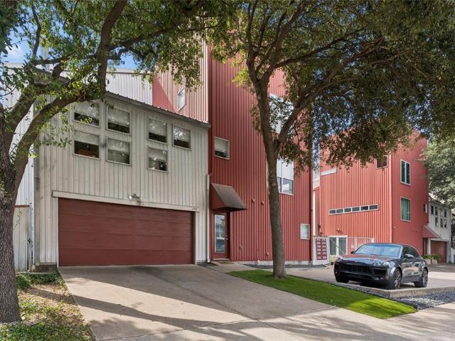 Townhouse for sale in Oak Lawn, Dallas