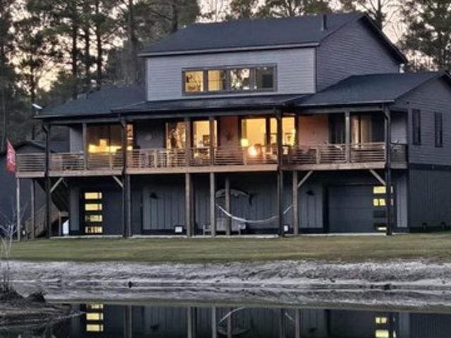 House for sale in Burgaw, North Carolina