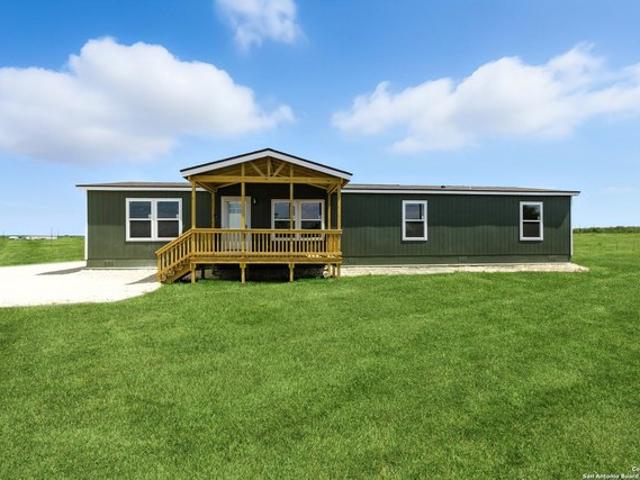 House for sale in Jourdanton, Texas