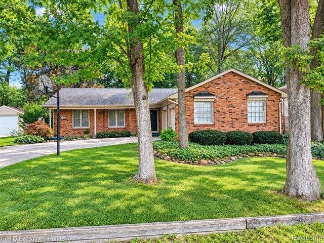 House for sale in Lakeside, Harrison Township