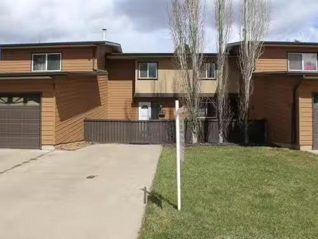 Condo for sale in Wedgewood, Alberta