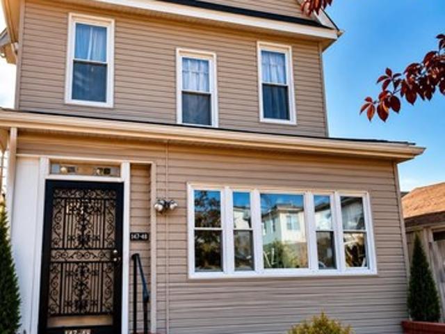 House for sale in Queens, Arverne