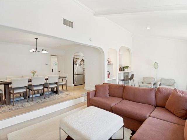 Townhouse for sale in Carrollton, Texas