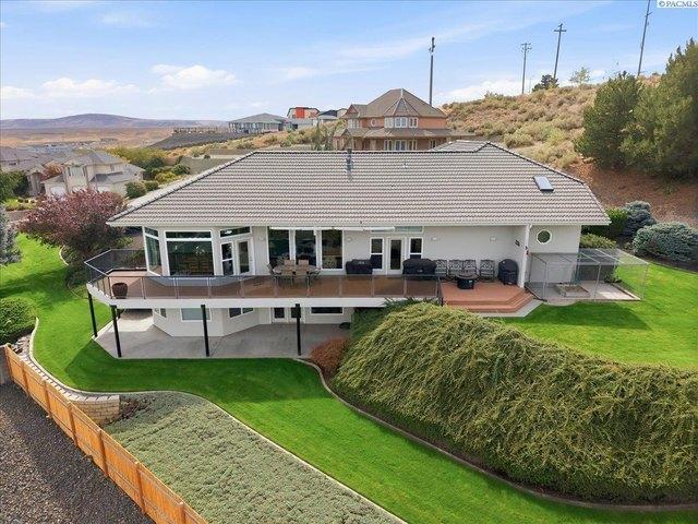 House for sale in Panoramic Heights, Kennewick