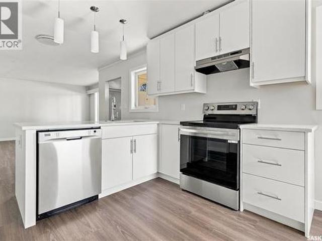 House for sale in Assiniboia Place, Regina