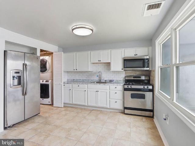 Townhouse for sale in Friendship Gardens, Baltimore Highlands