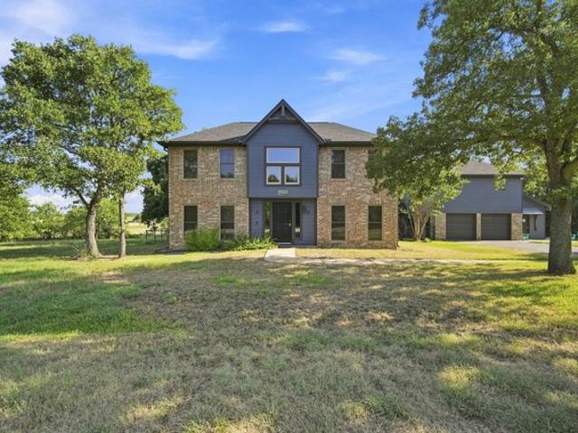 House for sale in Whitney, Texas