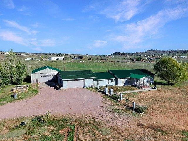House for sale in Hot Springs, Fall River County