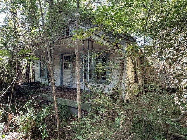 House for sale in Jamesville, North Carolina