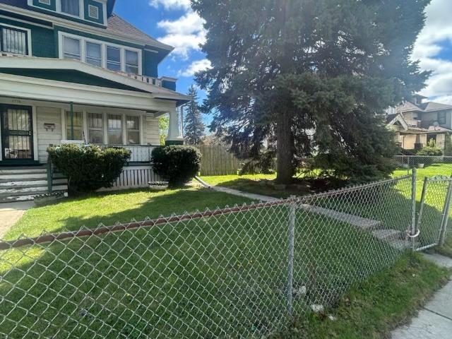 House for sale in Milwaukee, Wisconsin