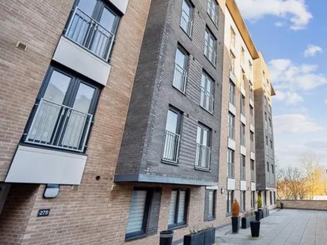Apartment for rent in Calton, Scotland