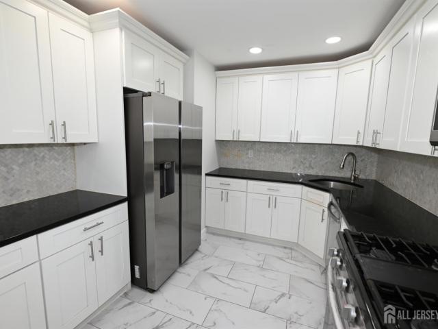 Condo for sale in Edison, New Jersey