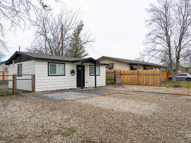 House for sale in Ontario, Malheur County