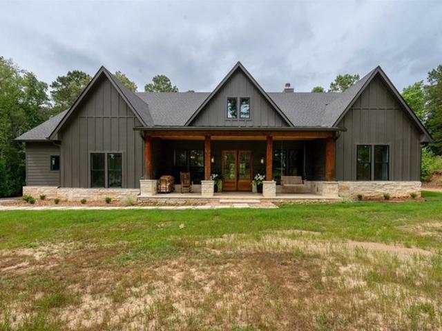 House for sale in Gilchrist, Texas