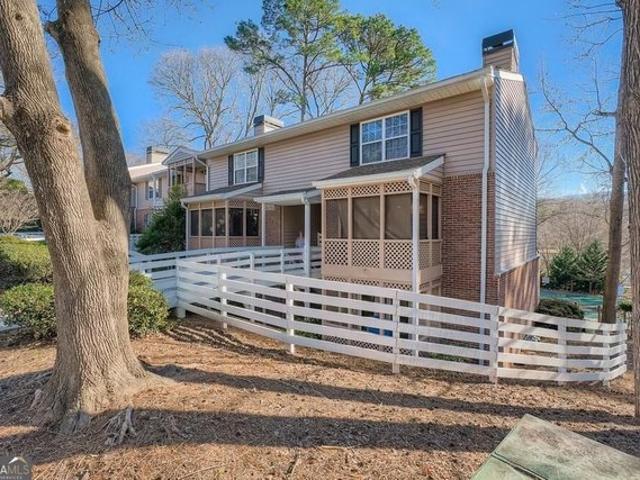 Condo for sale in Roswell, Fulton County