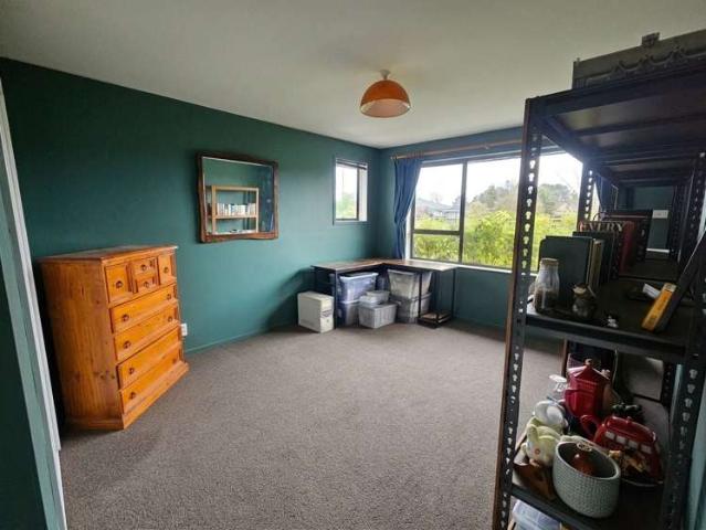 House for rent in Chaslands, Canterbury