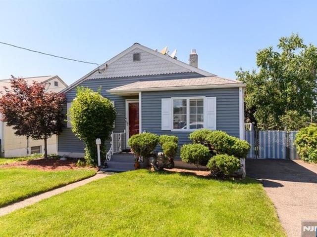 House for sale in Saddle Brook, New Jersey