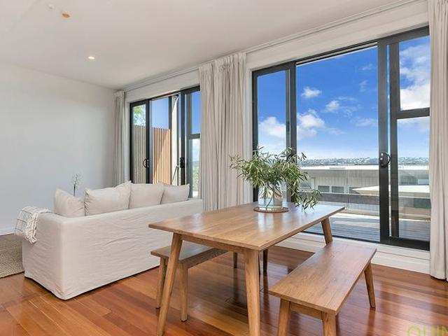 Apartment for rent in Newton, Auckland