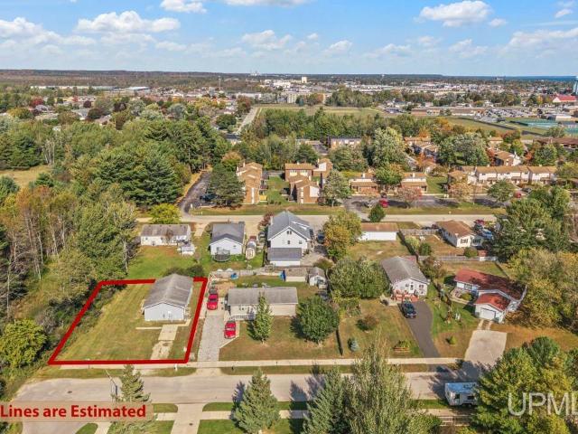 House for sale in Escanaba, Delta County