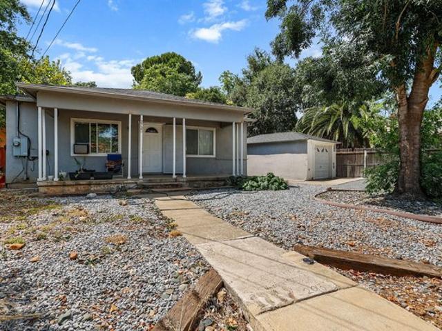 House for sale in Shasta, California