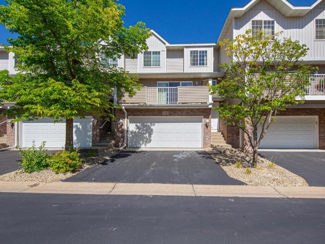 Townhouse for sale in Oaklawn, Northfield