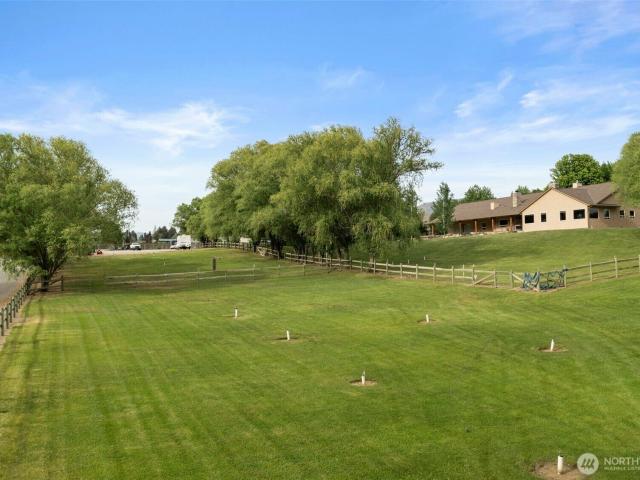 House for sale in East Wenatchee