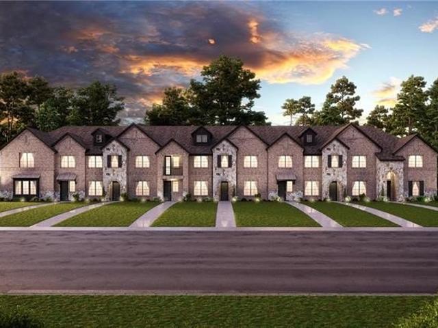 Townhouse for sale in Denton, Texas